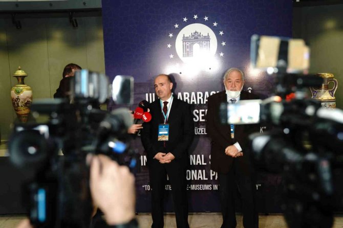 Topkapı Sarayı’nda Uluslararası ‘Saray-müzeler’ Sempozyumu Başladı