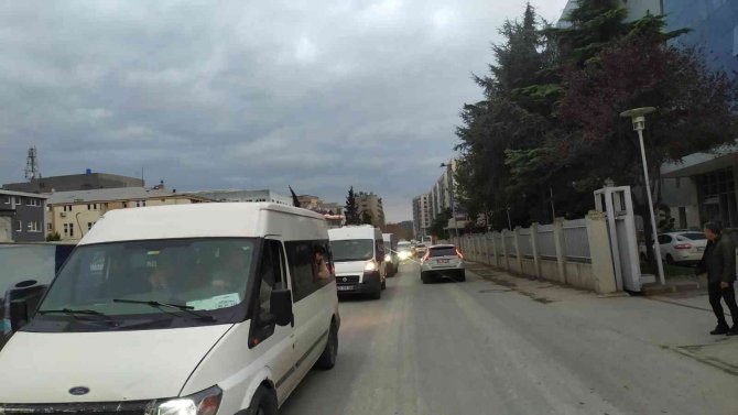 İ̇stanbul’da Alışveriş Nedeniyle Trafik Yoğunluğu Oluştu