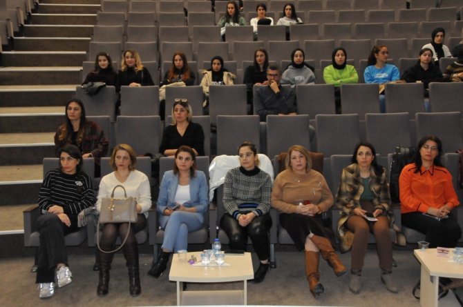 Munzur Üniversitesi’nden Kadın Yönelik Şiddetle Mücadele Semineri