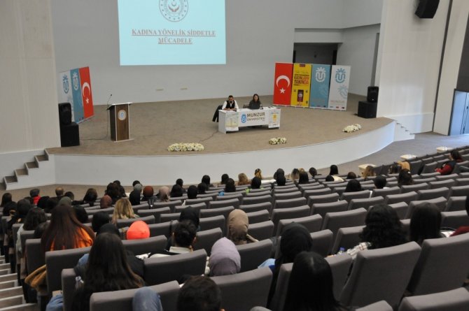 Munzur Üniversitesi’nden Kadın Yönelik Şiddetle Mücadele Semineri