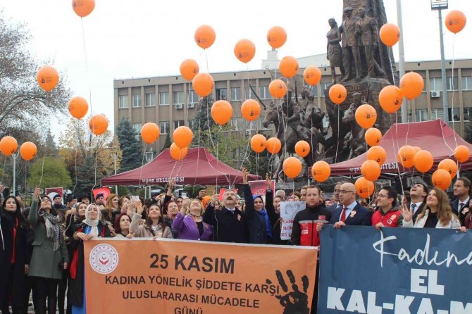 Uşak’ta Turuncu Balonlar Kadınlar İçin Bırakıldı