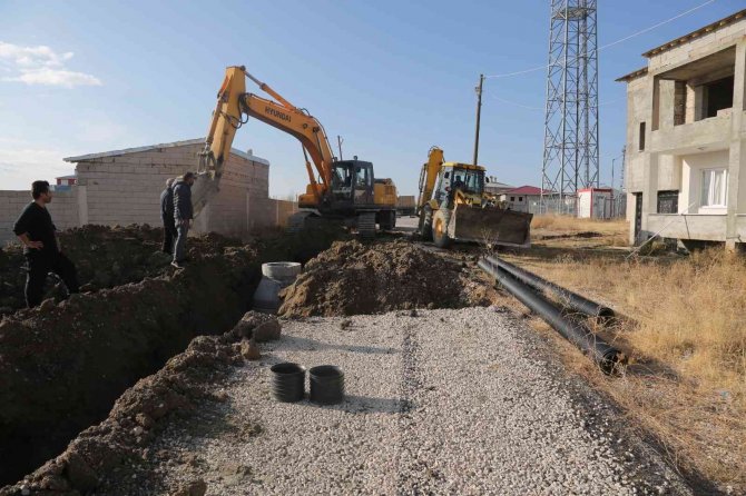Tuşba’da Kanalizasyon Sistemi Olmayan Mahalle Kalmıyor