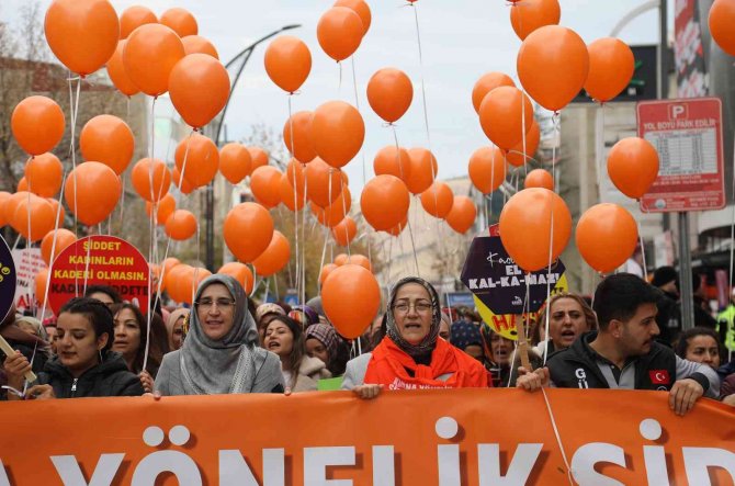 Selma Biçek: "Kadına Yönelik Şiddet Bir İnsanlık Suçudur"