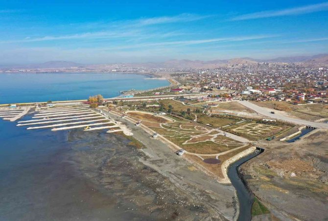 Van’ın Biyolojik Göletli Parkı Açılış İçin Gün Sayıyor