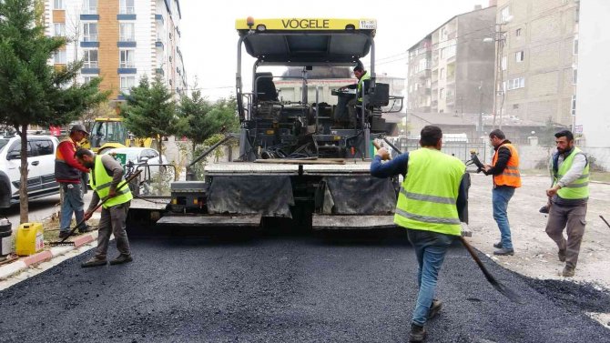 350 Öğrencinin Eğitim Aldığı Yusuf Gökçenay Bi̇lsem’in Çevresi Yenileniyor