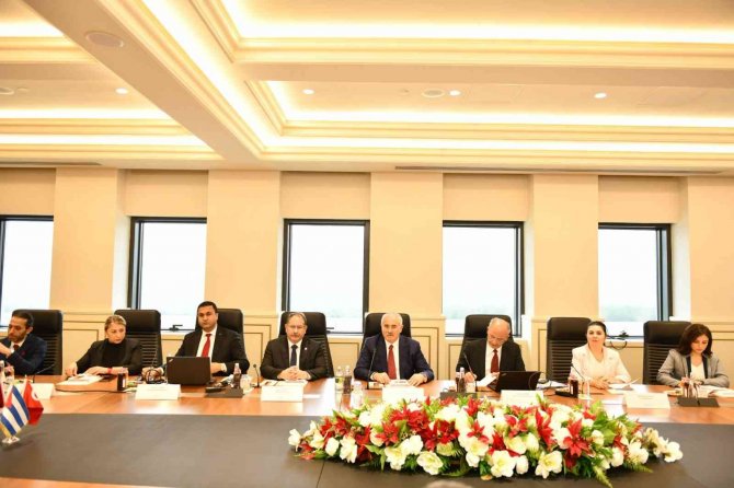 Yargıtay Başkanı Akarca, Küba Cumhuriyeti Yüksek Halk Mahkemesi Başkanı Ferro Ve Beraberindeki Heyeti Kabul Etti