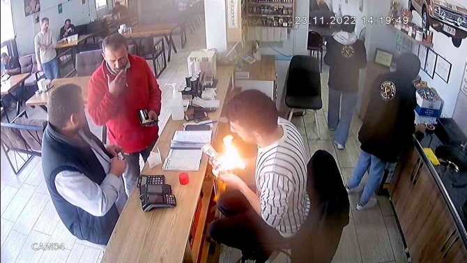 Çakmak Gazı Doldururken Yaşanan Patlama Kamerada