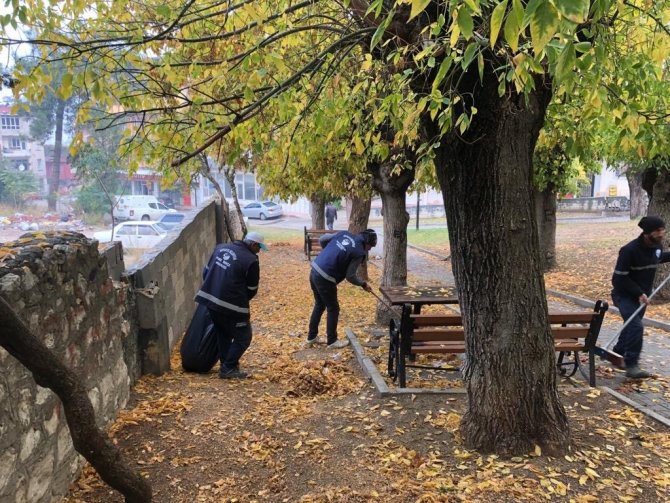 Antakya’da Park Ve Yeşil Alanlar Kışa Hazırlanıyor