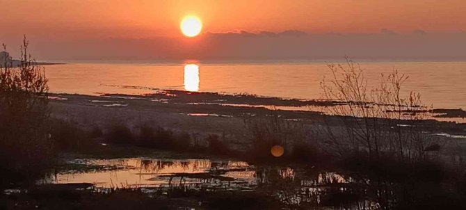 Adilcevaz’da Muhteşem Gündoğumu