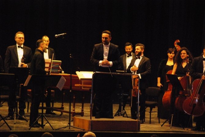 Çukurova Devlet Senfoni Orkestrası Sanatseverlerin Karşısına Çıktı