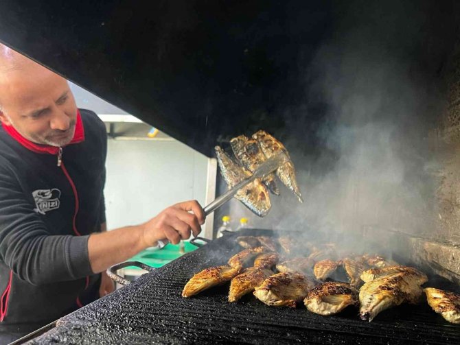 Diyarbakır’da Havaların Soğuması İle Ciğer Ve Kebabın Yerini Balık Aldı