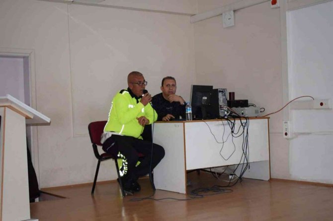 Sungurlu’da Trafik Semineri