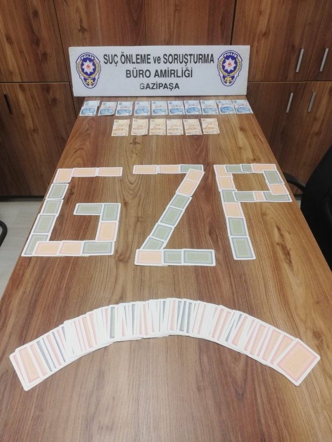 Kumar Oynadığı Tespit Edilen 20 Kişiye, 36 Bin 380 Lira Para Cezası Uygulandı