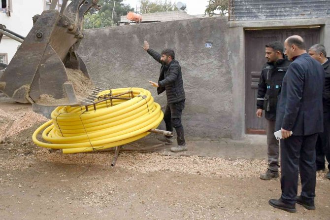 Araban’da Doğalgaz Alt Yapı Çalışmaları Devam Edecek