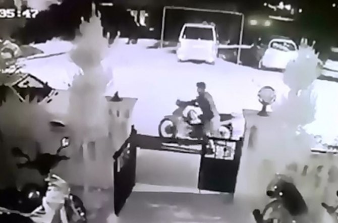 Hırsızdan Çağrıya Cevap Gelmedi Ama Polis O Motosikleti Geri Getirdi