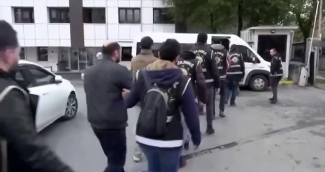 Fetö Operasyonunda Yakalanan 5 Şüpheli Tutuklandı