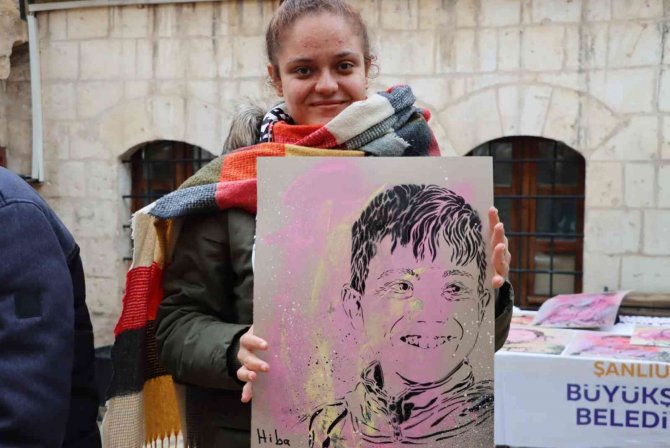 İ̇talyan Ressam Savaş Mağduru Çocukları Resmetti