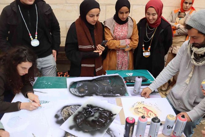 İ̇talyan Ressam Savaş Mağduru Çocukları Resmetti