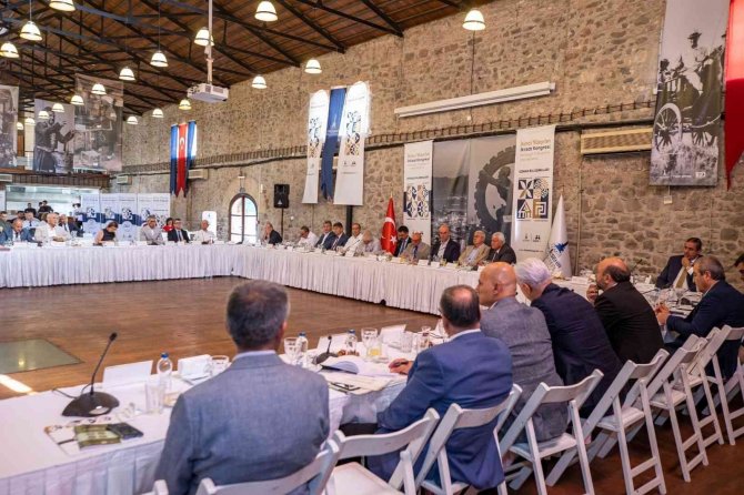 İ̇ktisat Kongresi Öncesi Sanayici, Tüccar Ve Esnaf Buluşacak