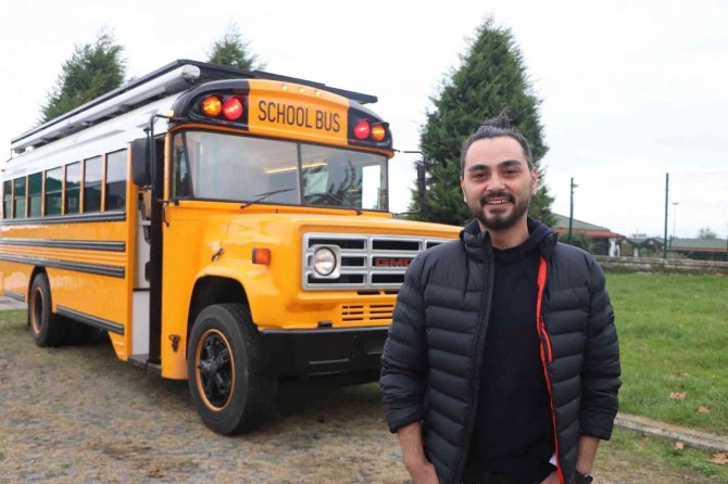 700 Bin Tl Harcadığı Hayalindeki ‘School Bus’ İle Dünya Turuna Çıkıyor