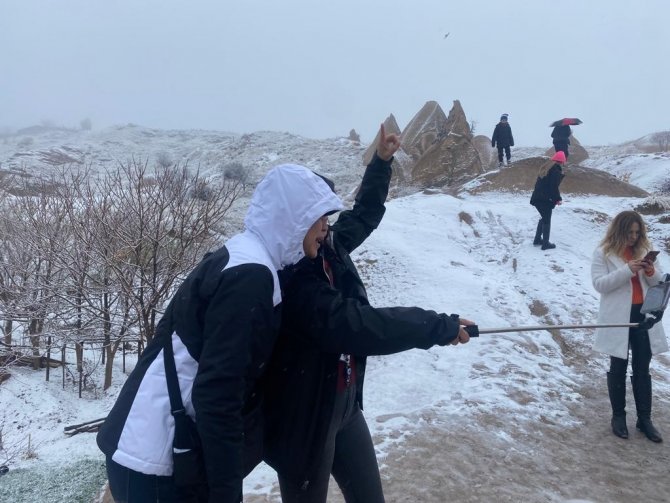 Kapadokya Beyaza Büründü