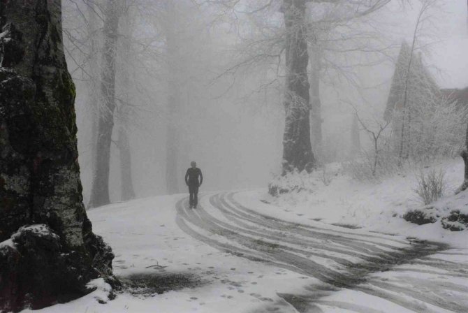 Kartepe’de Kar Kalınlığı 10 Santimetreye Yaklaştı