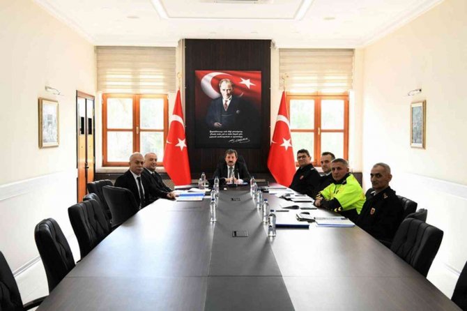 Muğla İ̇l Güvenlik Toplantısı Yapıldı