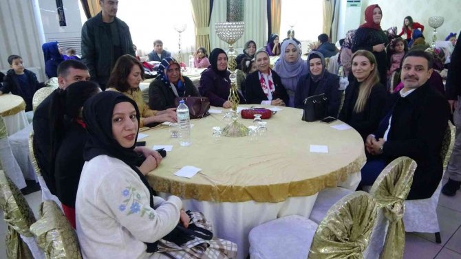 Aile Dağdan Kurtardıkları Oğullarına Askerlik Sonrası Nişan Yaptı