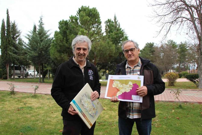 Prof. Dr. İ̇brahim Turna: “Artık Kuraklığa Dayanıklı Bitkiler Yetiştireceğiz”