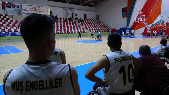 Tekerlekli Sandalye Basketbol 1. Ligi: Muş Besk: 70 Antalya Asat: 63