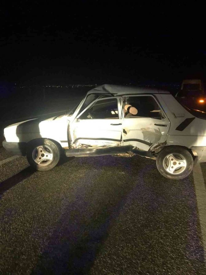 Ehliyetsiz Sürücü Kazaya Neden Oldu: 5 Yaralı