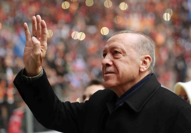 Cumhurbaşkanı Erdoğan: "2023 Seçiminde Tarihimizin En Büyük Zaferi Elde Etmemizin Önüne Kimse Geçemez"