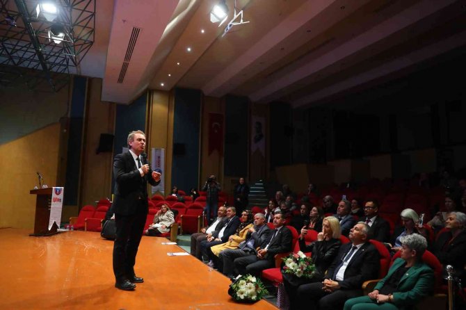 14`üncü Başöğretmen Atatürk Onur Ödülü Sahibini Buldu