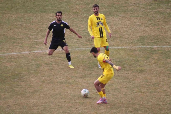 Bayburt Özel İ̇darespor Kendi Evinde 7- 0 Yenildi