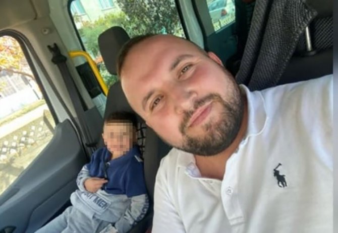 Cinnet Getiren Genç Dehşet Saçtı: Azayı Öldürdü, Babası İle Kardeşini Ağır Yaraladı