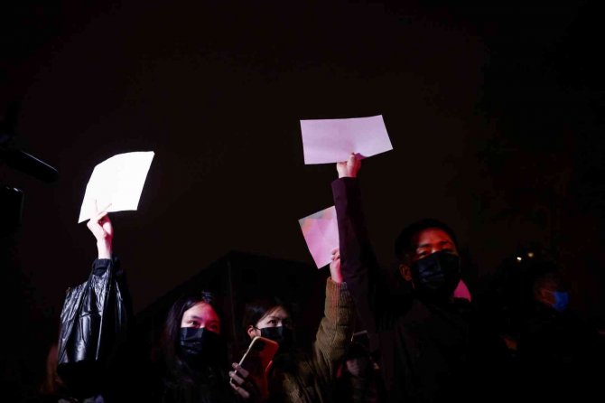 Çin’de Covid-19 Önlemlerine Karşı Protestolar Devam Ediyor