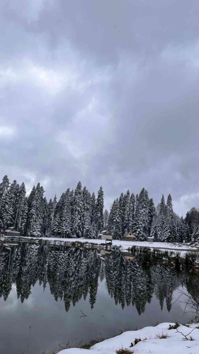 Düzce’ye Mevsimin İlk Karı Düştü