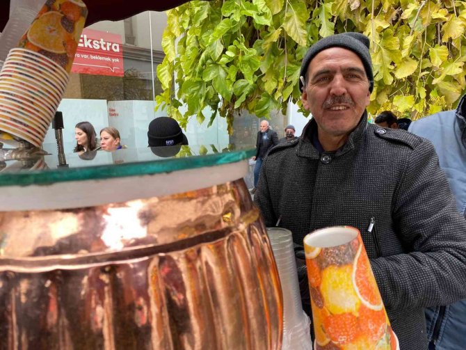 Çeyrek Asırdır Portakal Ve Nardan Geçimini Sağlıyor
