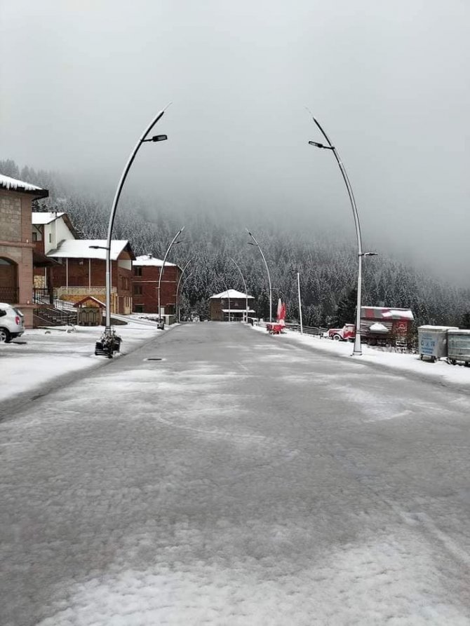 Giresun’un Yüksek Kesimlerinde Kar Yağışı Etkili Oldu