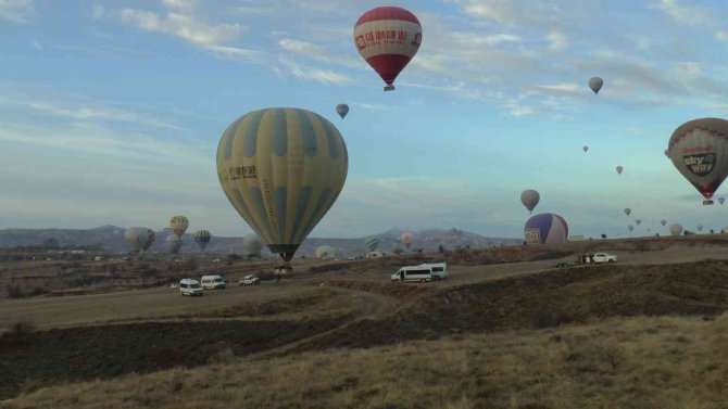 Kapadokya’da Görsel Şölen Yeniden Başladı