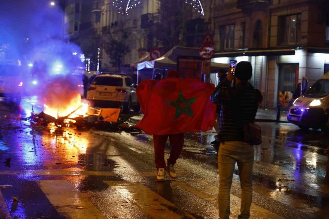 Fas Galibiyeti Sonrası Belçika Sokakları Karıştı