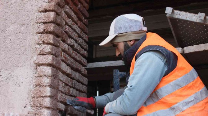 2. Abdülhamid Han’ın Talimatlarıyla Yapılan Tarihi Okul Restore Ediliyor