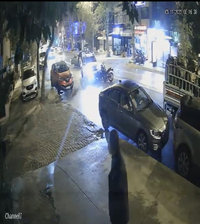 Motosiklet Sürücüsü Havada Defalarca Takla Attı