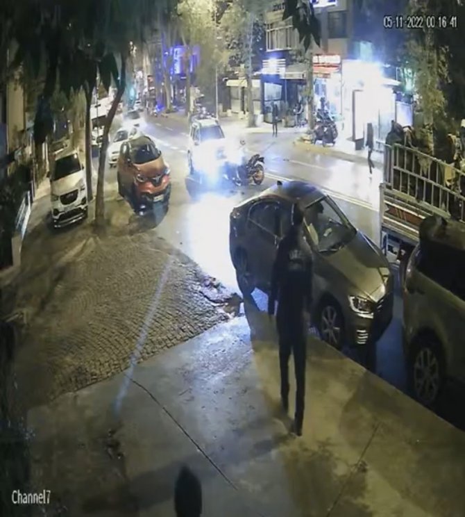 Motosiklet Sürücüsü Havada Defalarca Takla Attı