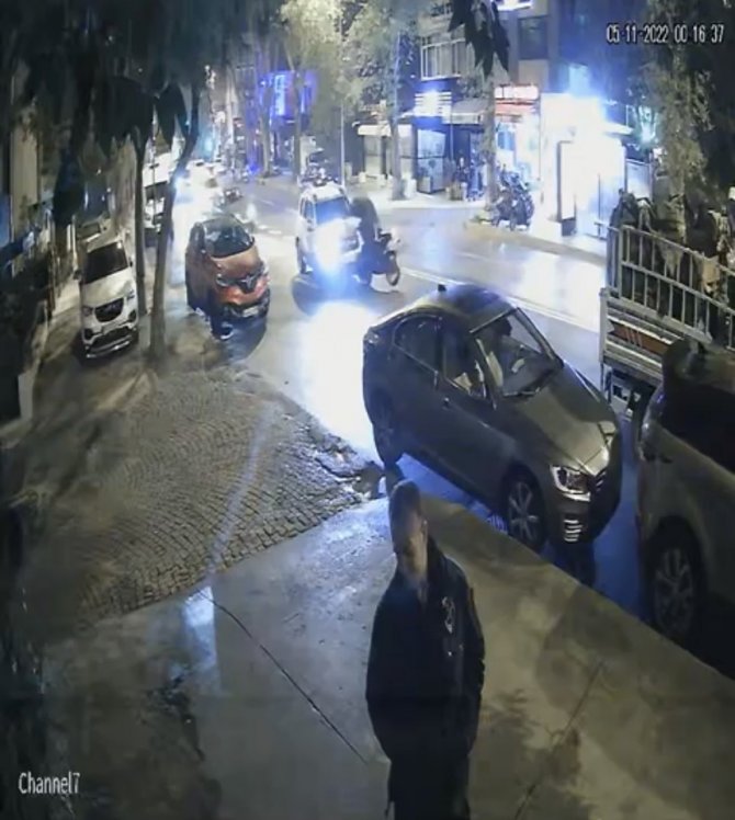 Motosiklet Sürücüsü Havada Defalarca Takla Attı