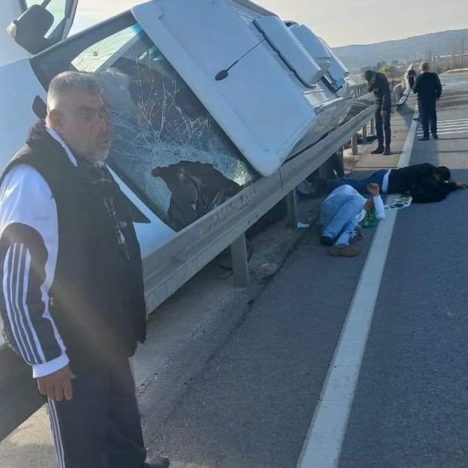Osmaniyespor Taraftar Otobüsü Manisa’da Kaza Yaptı: 1 Ölü, 9 Yaralı