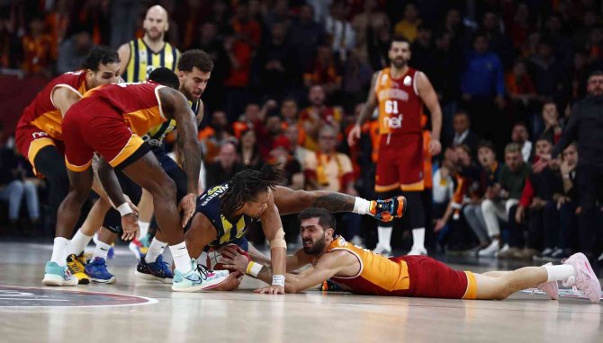 Pota Derbisi Fenerbahçe’nin