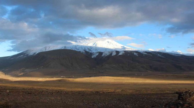 ’Türkiye’nin Çatısı’ Yeniden Beyaza Büründü