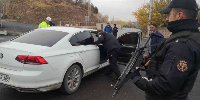 Aksaray’da 52 Ekipten Oluşan 224 Polisle “Huzur 68” Uygulaması