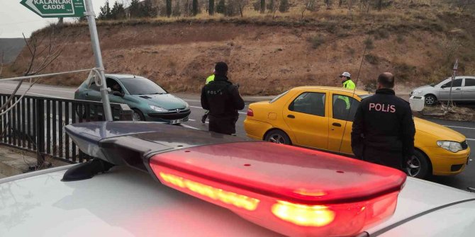 Aksaray’da 52 Ekipten Oluşan 224 Polisle “Huzur 68” Uygulaması